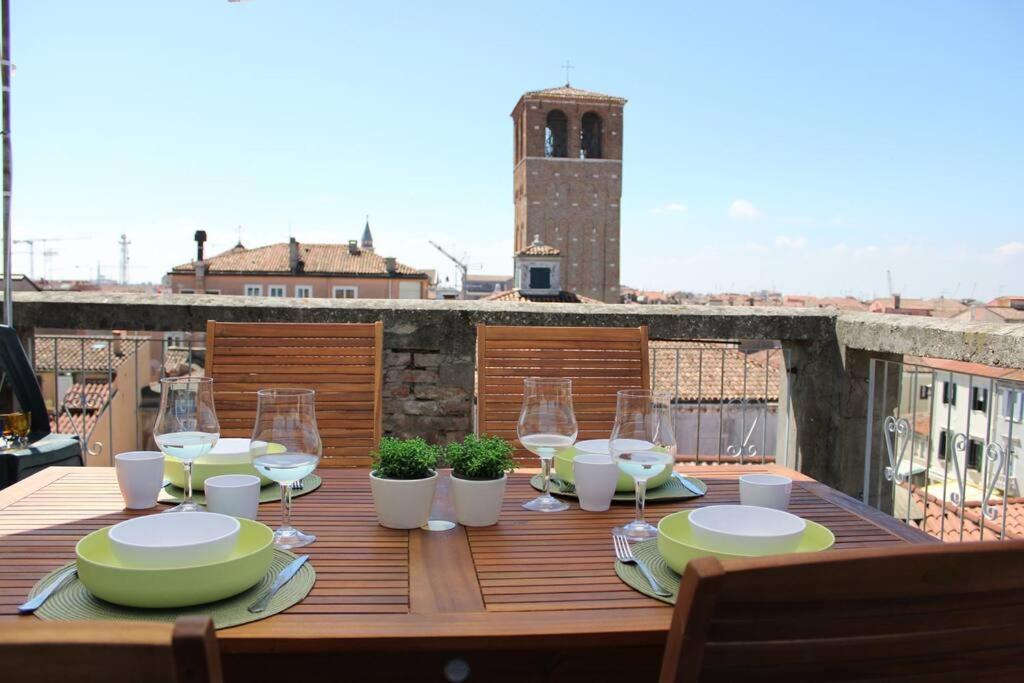 Apartment With Terrace In Chioggia'S Main Square Экстерьер фото